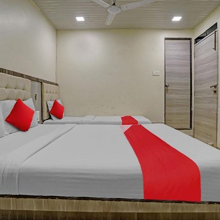Pop 81030D Hotel Crystal Park Jogeshwari Mumbai Bagian luar foto