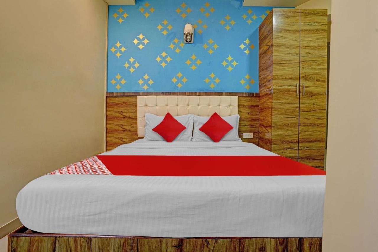 Pop 81030D Hotel Crystal Park Jogeshwari Mumbai Bagian luar foto