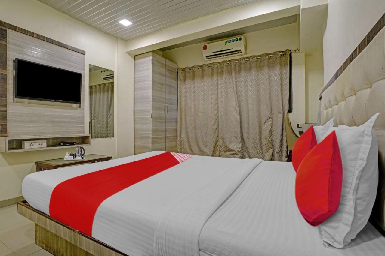 Pop 81030D Hotel Crystal Park Jogeshwari Mumbai Bagian luar foto